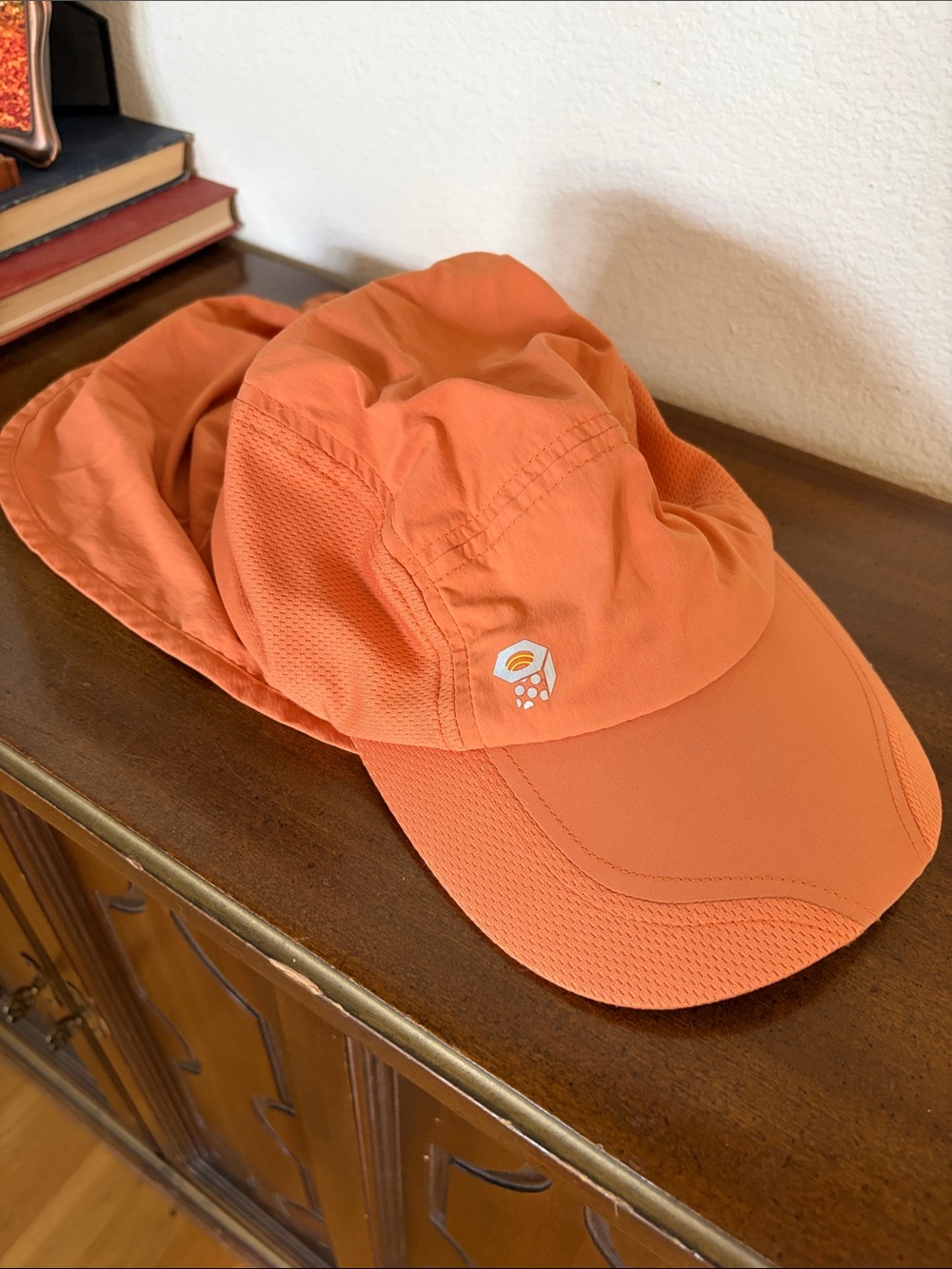 Mountain Hardware Women’s Orange Sun Protection Hat